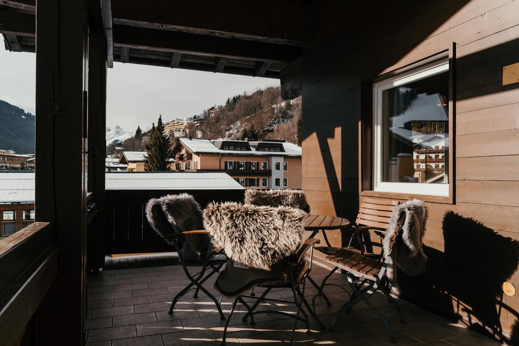 Hotel Gluecksschmiede - Hinterglemm Saalbach-Hinterglemm Exterior photo